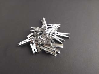 Klammern metallic silber  2,5cm 200St